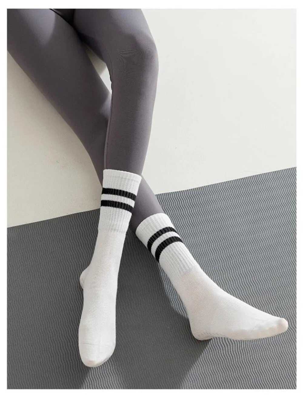 3 PACK Women’s White Non-Slip Yoga Socks Cotton Grip Crew Socks Size 6–9